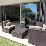 Dos Salgados - Beachfront, 6 Golf Courses, 6bdr Guia (Faro)