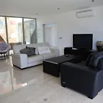 Dos Salgados - Beachfront, 6 Golf Courses, 6bdr Villa