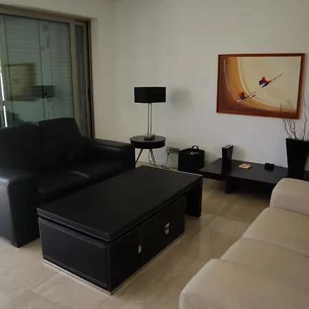 Villa Dos Salgados - Beachfront, 6 Golf Courses, 6bdr Guia (Faro)