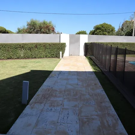 Dos Salgados - Beachfront, 6 Golf Courses, 6bdr *