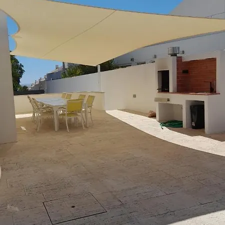Dos Salgados, 5bdr, Front, Near Salgados Golf Club Villa