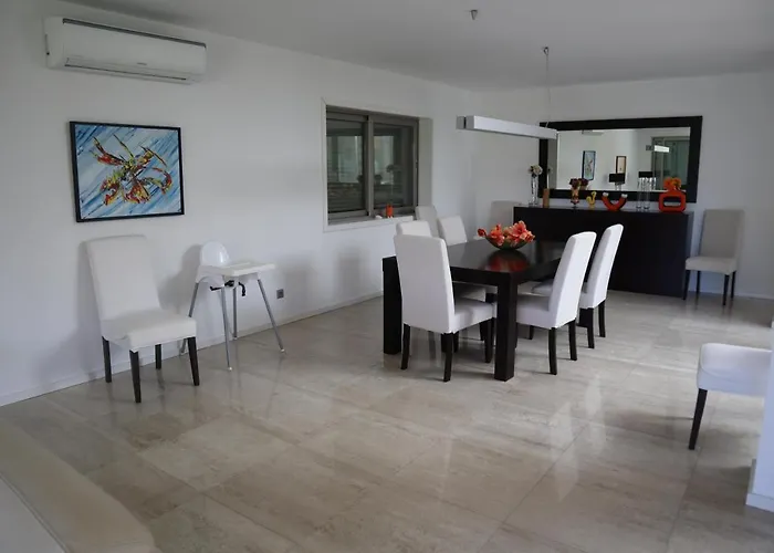 빌라 Dos Salgados - Beachfront, 6 Golf Courses, 6bdr *