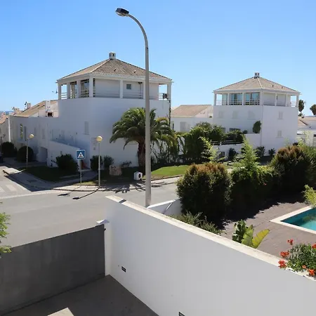Dos Salgados - Beachfront, 6 Golf Courses, 6bdr *